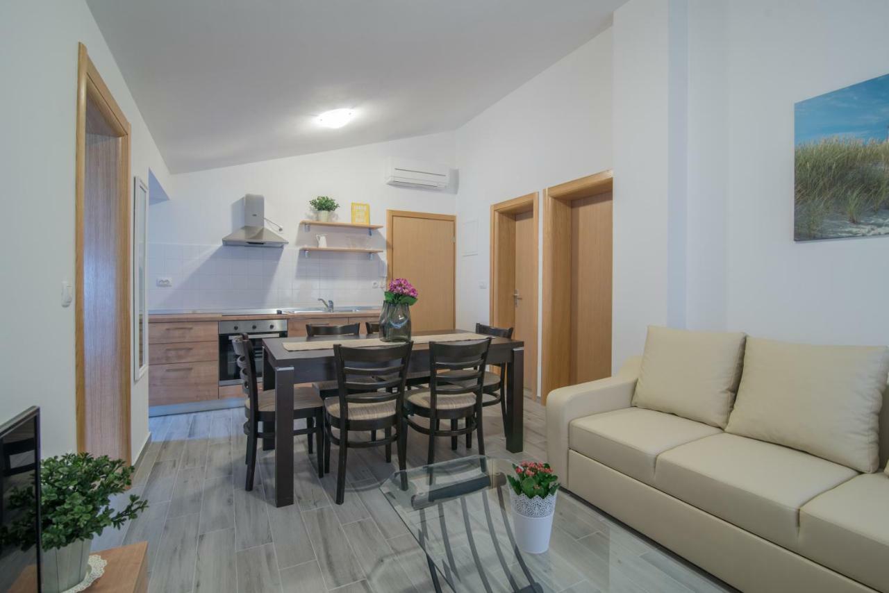 Middle Istra Apartment Pazin Bagian luar foto