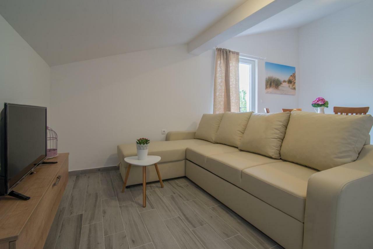 Middle Istra Apartment Pazin Bagian luar foto