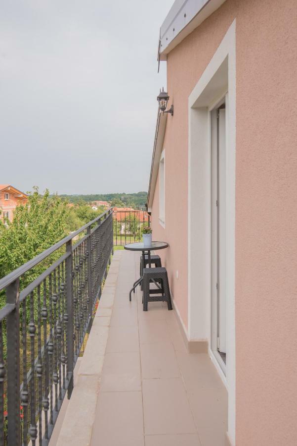 Middle Istra Apartment Pazin Bagian luar foto