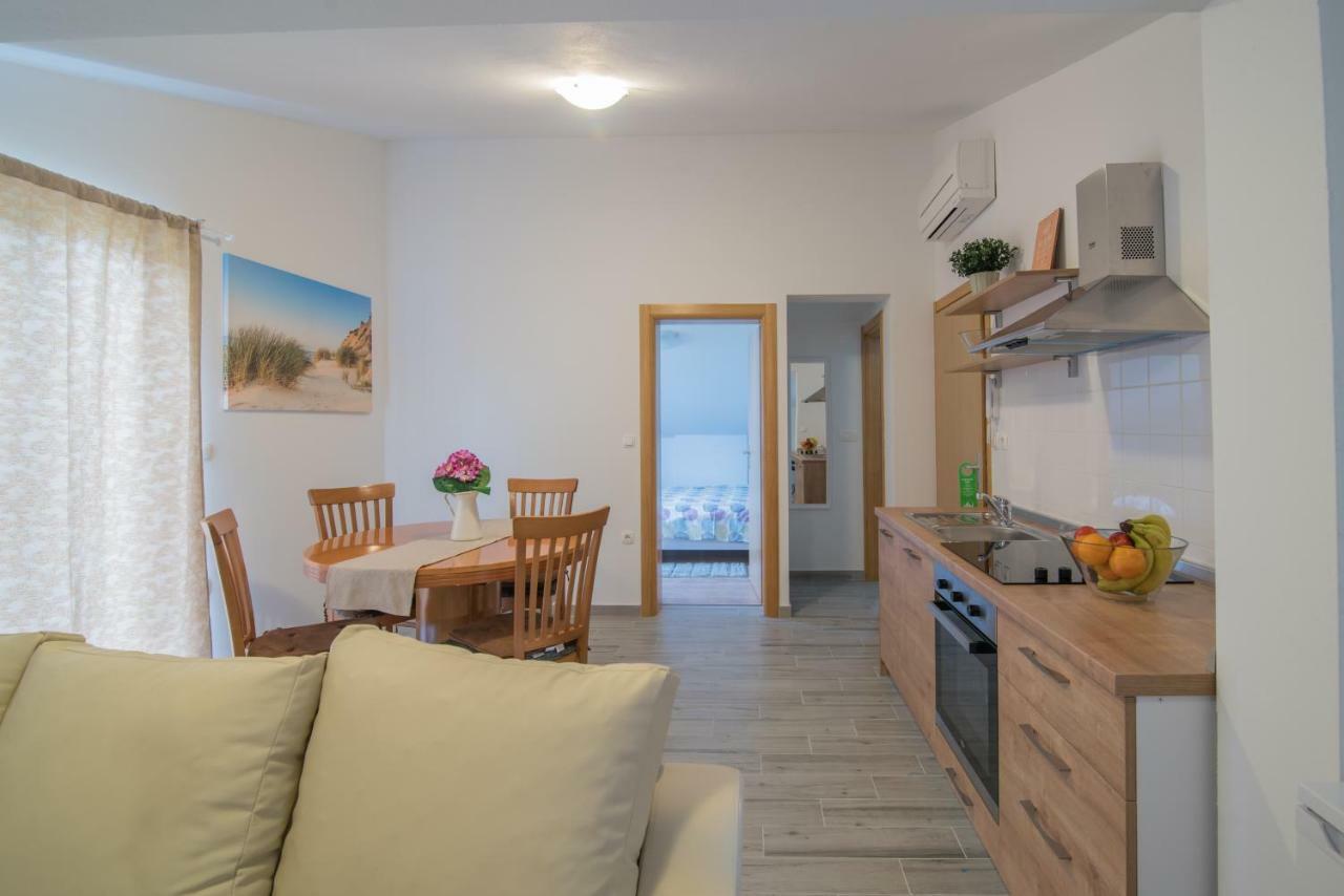 Middle Istra Apartment Pazin Bagian luar foto