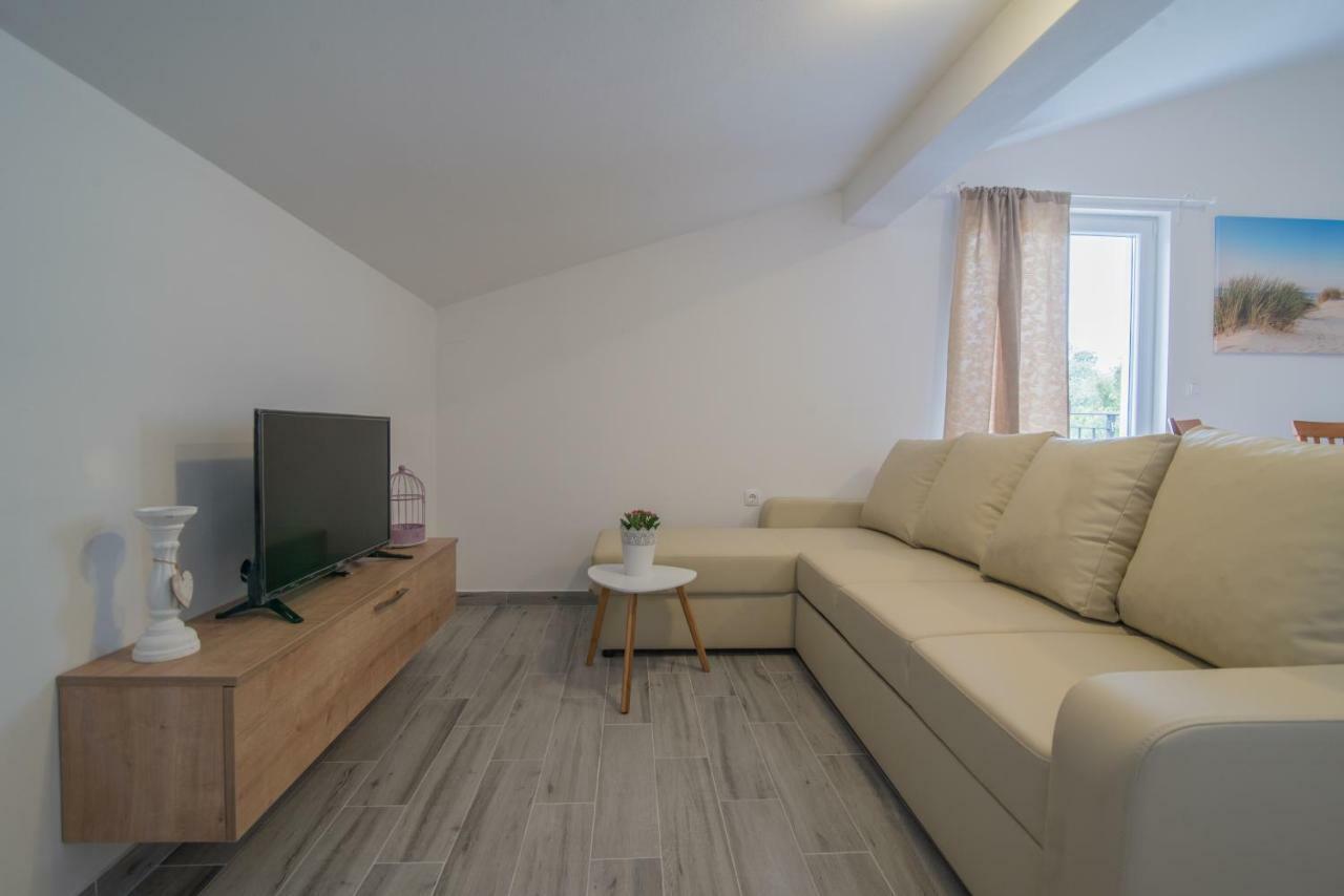 Middle Istra Apartment Pazin Bagian luar foto
